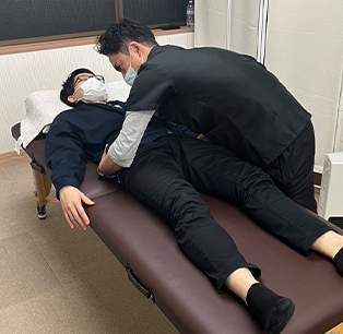 院長である久保田は、現在も学びを止めません!